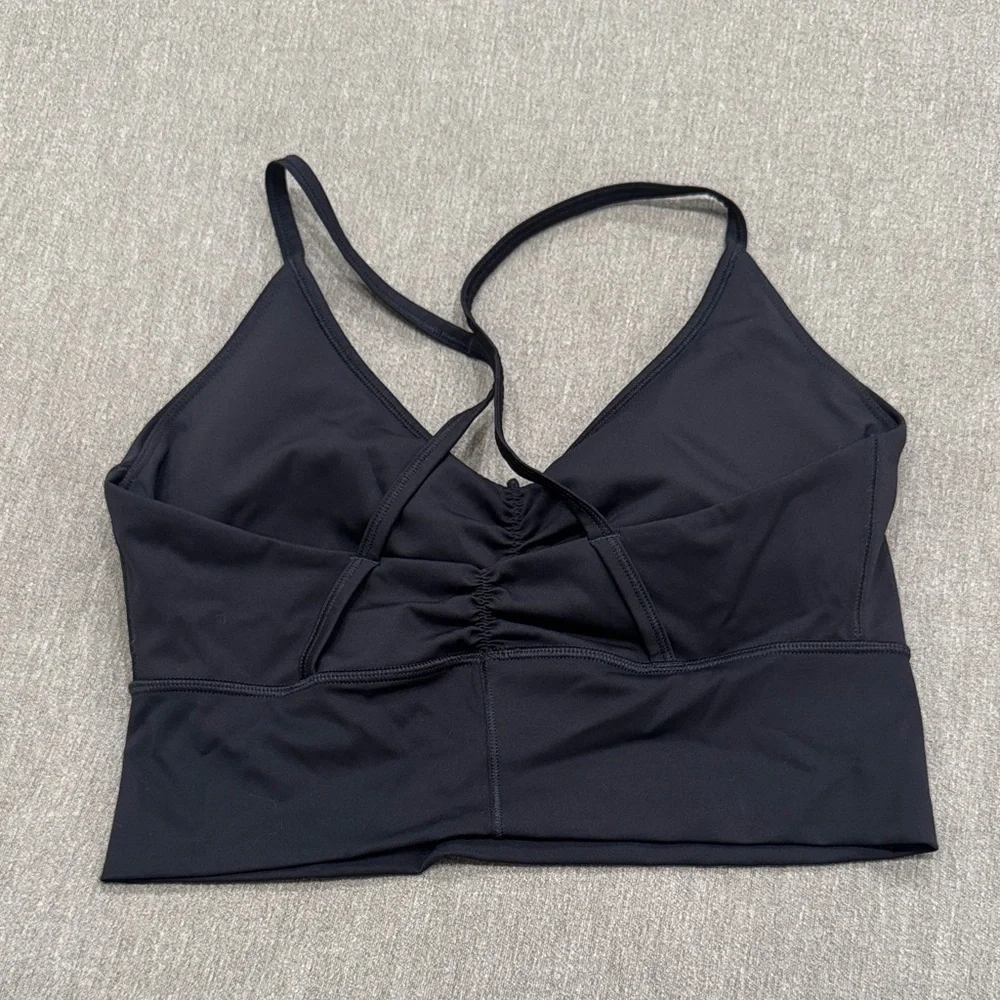 Gymshark Black Crop Top - Picture 2 of 2